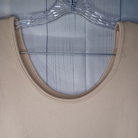 Just Polly Polly and Esther short sleeve ribbed bodysuit NWT - Picture 4 of 8